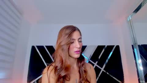 Snapshot of ava_fontana2 chatting on 07.07.26 Ava Fontana online show from 07.07.26