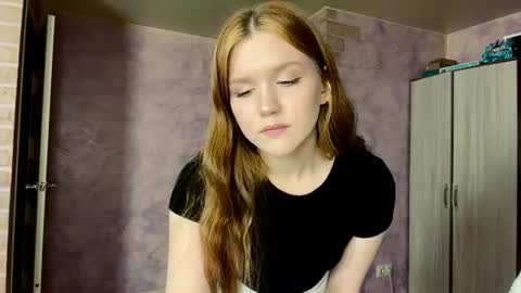 Snapshot of ava_sweetie chatting on 07.24.26 Lover online show from 07.24.26