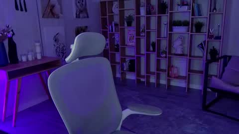 Snapshot of avadaviis chatting on 09.19.25 Ava nonude online show from 09.19.25