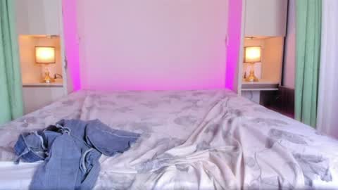 EVA  online show from 06.14.26