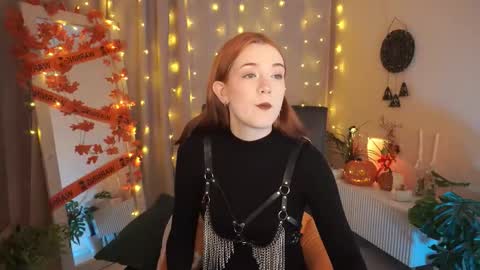  Ava  online show from 10.22.25