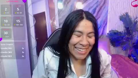Snapshot of aveline_tay chatting on 07.27.26 aveline_tay online show from 07.27.26