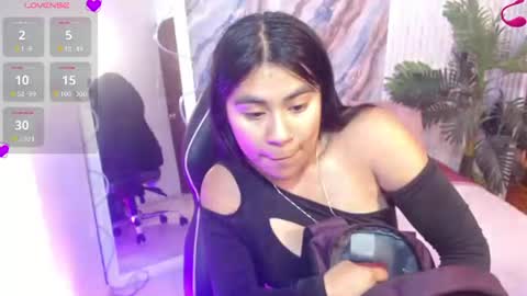 Snapshot of aveline_tay chatting on 07.30.26 aveline_tay online show from 07.30.26