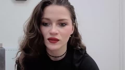 Aveline online show from 04.03.26