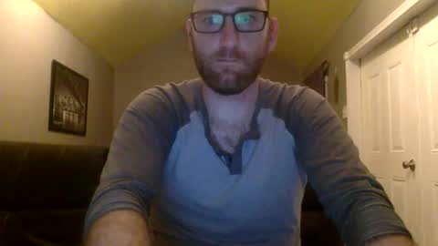 Snapshot of averagepenisalaric chatting on 05.03.26 averagepenisalaric online show from 05.03.26