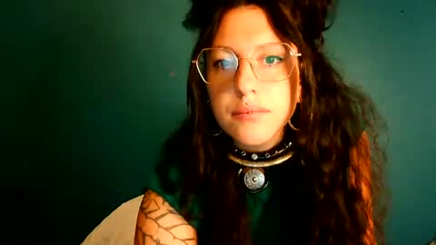 averagewifey online show from 07.13.26