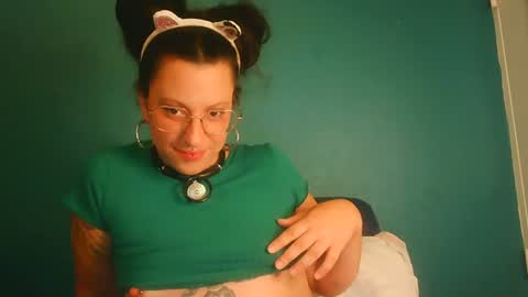 averagewifey online show from 07.21.26