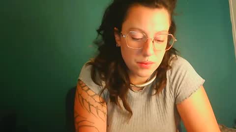 averagewifey online show from 07.23.26