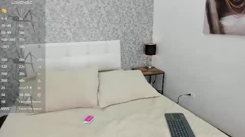 Snapshot of averni_ chatting on 07.17.26 Averni online show from 07.17.26