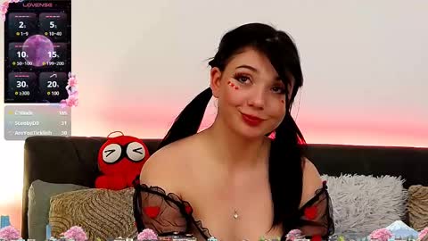 AveryWillow online show from 02.13.25