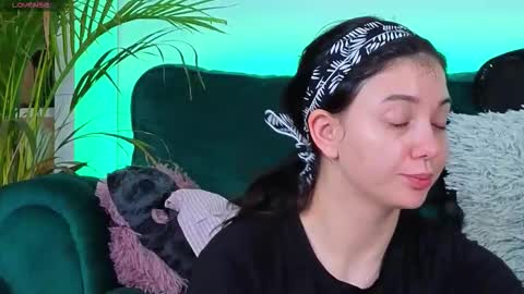 AveryWillow online show from 11.01.25