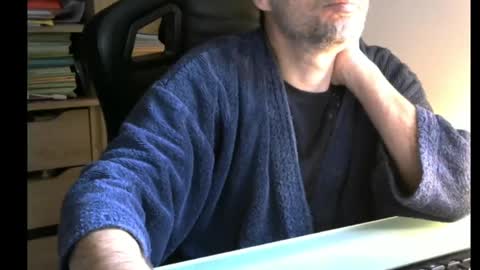 Snapshot of avoswe chatting on 01.14.25 YANN... and SOPHIE sometimes online show from 01.14.25