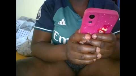 Snapshot of avril254 chatting on 09.19.25 avril254 online show from 09.19.25