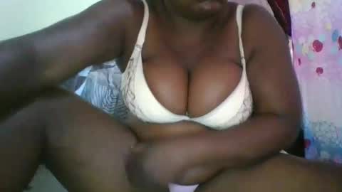 Snapshot of avril254 chatting on 10.01.25 avril254 online show from 10.01.25