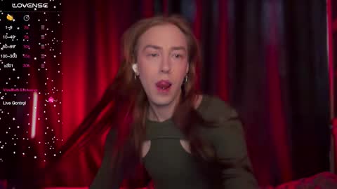 avril_pearly_ online show from 02.04.26