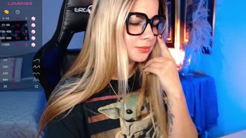 Avrill Morgan online show from 12.09.24