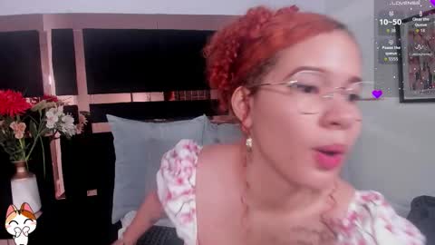 Snapshot of avrilwayne chatting on 11.16.25 Avril online show from 11.16.25