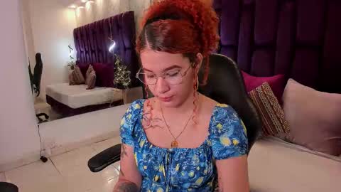 Avril  online show from 11.27.25