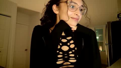 Snapshot of avvaiia chatting on 02.20.26 Avaia online show from 02.20.26