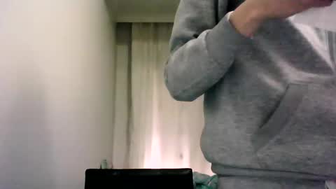 Snapshot of awesenheit chatting on 12.31.24 awesenheit online show from 12.31.24