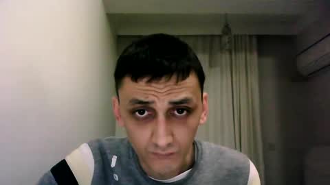 Snapshot of awesenheit chatting on 01.13.25 awesenheit online show from 01.13.25