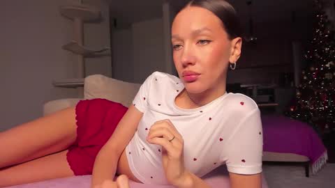 Awgustina online show from 12.19.25