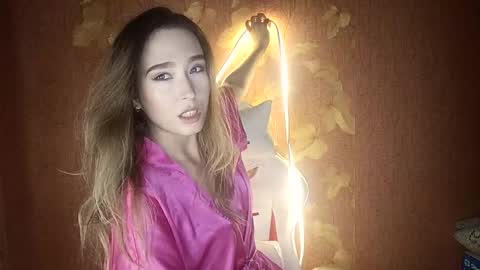 Snapshot of awora_wolf chatting on 09.13.25 Awora Wolf online show from 09.13.25