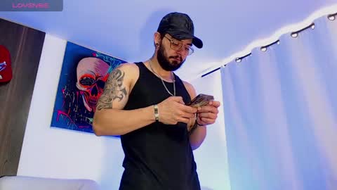 Snapshot of axel_7070 chatting on 05.11.26 Independiente Model online show from 05.11.26