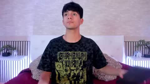 Snapshot of axel_draven chatting on 04.20.26 axel_draven online show from 04.20.26