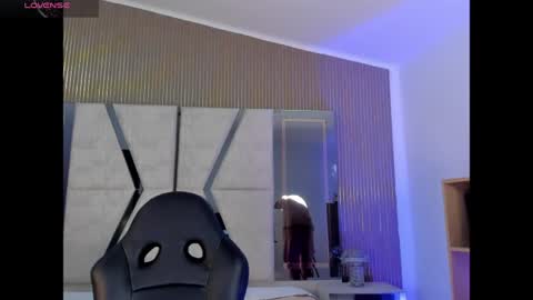 Snapshot of axel_grey_ chatting on 05.01.26 axel_grey_ online show from 05.01.26