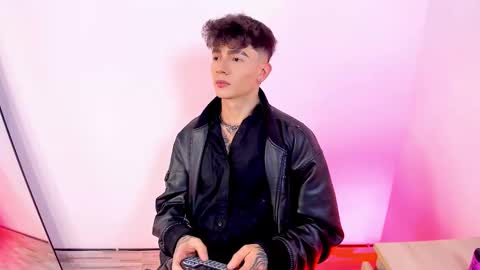 Axel online show from 01.18.26