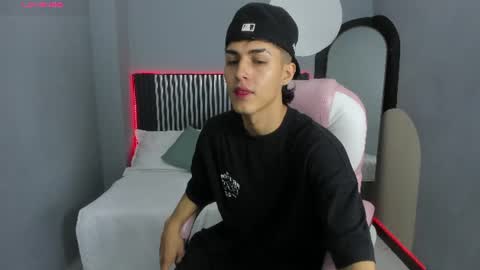 A X E L  online show from 06.16.26