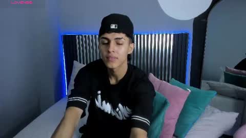 A X E L  online show from 07.02.26