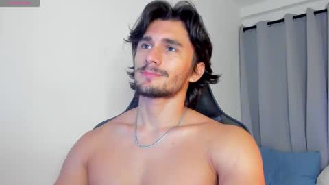 Snapshot of axel_owen chatting on 09.17.25 Axel online show from 09.17.25