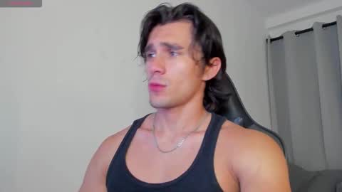 Snapshot of axel_owen chatting on 10.05.25 Axel online show from 10.05.25