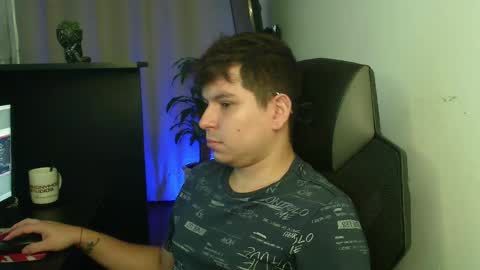 Snapshot of axel_palmer chatting on 04.14.26 Axel online show from 04.14.26