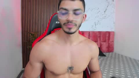 Axel  online show from 01.09.25