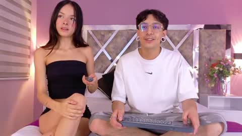 Snapshot of axelandrenata chatting on 05.24.26 Axel and Renata online show from 05.24.26