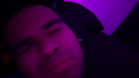 Snapshot of axelfigueroa2 chatting on 10.25.25 axelfigueroa2 online show from 10.25.25