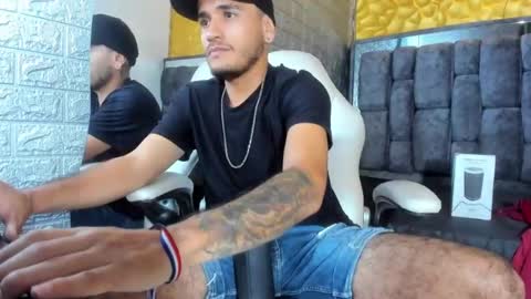 Axell Cross2 online show from 03.03.25