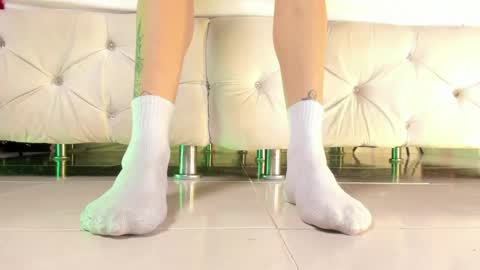im your little femboy  ALEX   online show from 04.22.26