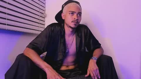 Axel online show from 05.22.26