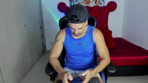 Axel online show from 04.08.26