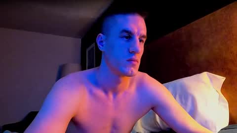 Axl online show from 02.14.25