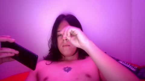 Snapshot of axlrose_999 chatting on 04.13.26 Axel online show from 04.13.26