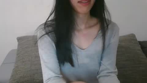 Snapshot of axuepetitt chatting on 02.07.26 axue online show from 02.07.26