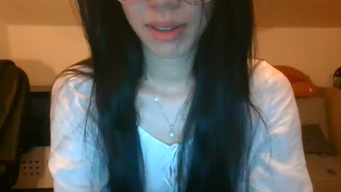 axue online show from 08.04.26