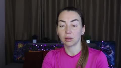 Snapshot of ay_kiss_jully chatting on 02.28.25 Jully online show from 02.28.25