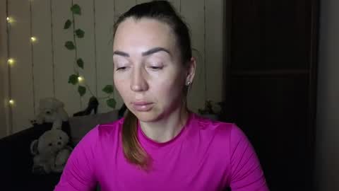 Snapshot of ay_kiss_jully chatting on 03.09.25 Jully online show from 03.09.25