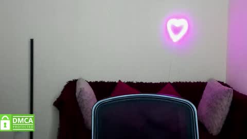 Snapshot of ay_kiss_jully chatting on 10.17.25 Jully online show from 10.17.25